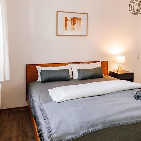 Alles Neu: 1-Zi Zentral Am Exerzierpl. 24H-Checkin Kiel Bagian luar foto